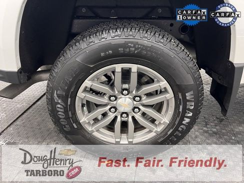 Used 2024 Chevrolet Colorado LT w/ LT Convenience Package II image 19