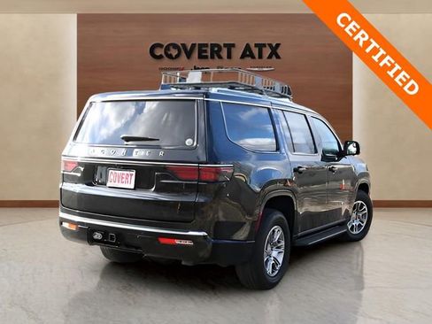 Used 2024 Jeep Wagoneer 4WD w/ Convenience Group I image 5