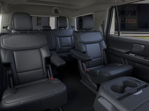 New 2025 Ford Expedition Platinum w/ Driver's Package image 11