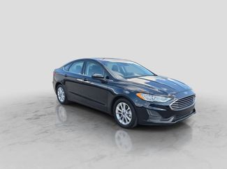Used 2020 Ford Fusion SE FWD video 2