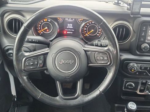 Used 2018 Jeep Wrangler Unlimited Sport S image 21