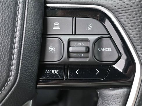 Used 2024 Toyota Tundra Platinum image 18