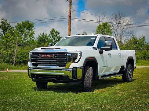 New 2026 GMC Sierra 2500 SLT w/ SLT Premium Package AWD/4WD image 9