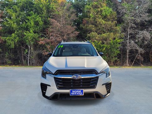 Used 2024 Subaru Ascent Limited image 2
