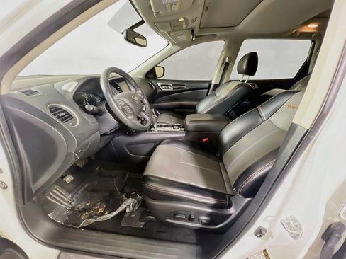 Used 2020 Nissan Pathfinder SL AWD/4WD image 21