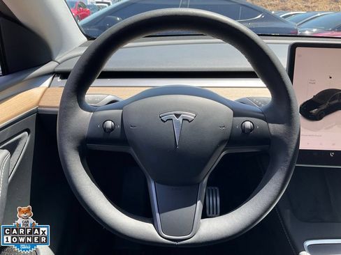 Used 2023 Tesla Model Y Performance AWD/4WD image 39