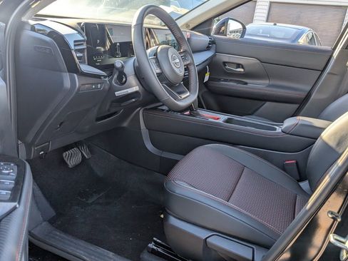 New 2026 Nissan Kicks SR image 11