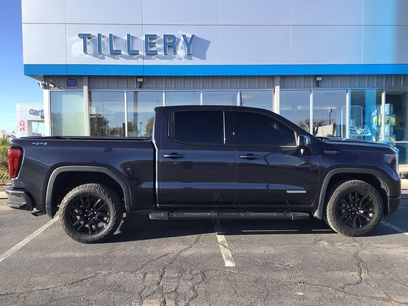 Used 2025 GMC Sierra 1500 Elevation w/ Elevation Premium Package