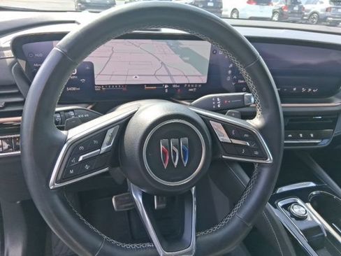 Used 2025 Buick Envision Sport Touring AWD/4WD image 17