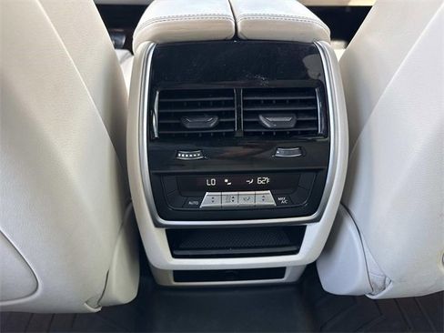 Used 2021 BMW X5 sDrive40i w/ M Sport Package image 17