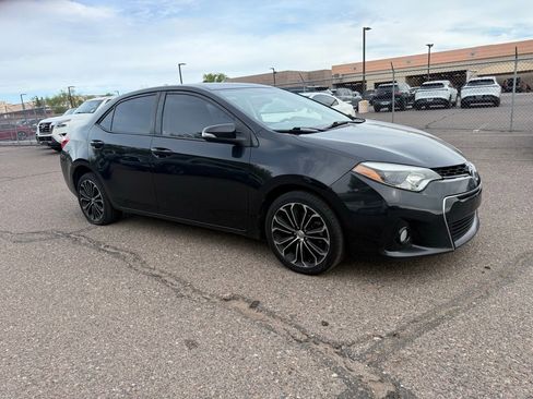 Used 2016 Toyota Corolla S image 3