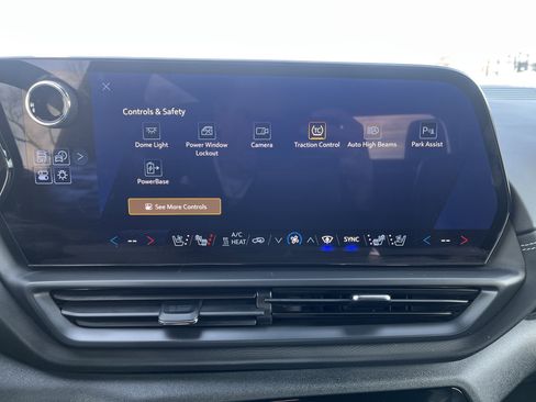 Used 2025 Chevrolet Silverado EV LT image 28