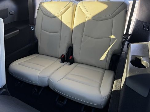 Certified 2023 Cadillac XT6 Sport w/ Technology Package image 8