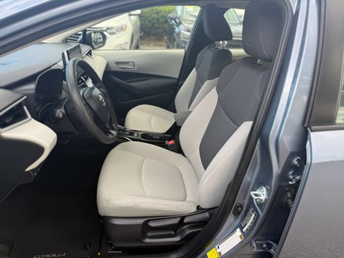 Used 2021 Toyota Corolla LE w/ Carpet Mat Package (TMS) FWD image 14