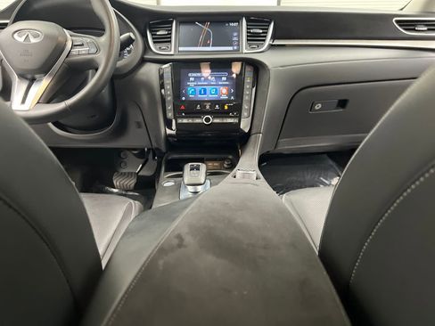 Used 2023 INFINITI QX50 Sensory w/ Accent Package FWD image 39