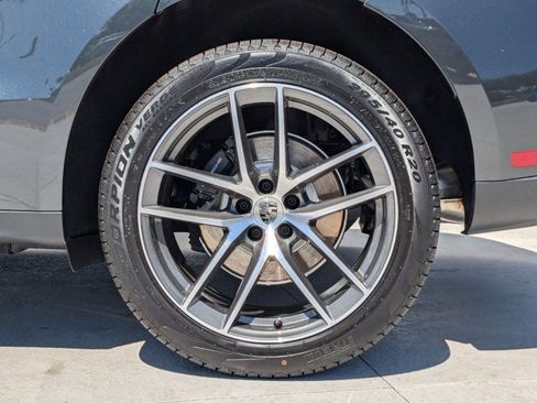 Certified 2025 Porsche Macan image 29