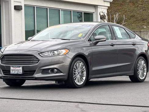 Used 2013 Ford Fusion SE image 8