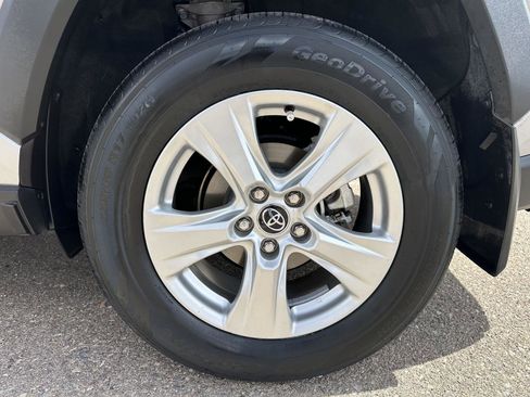 Used 2020 Toyota RAV4 XLE w/ Convenience Package image 37