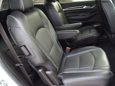 Used 2021 Buick Enclave Avenir w/ Avenir Technology Package image 35