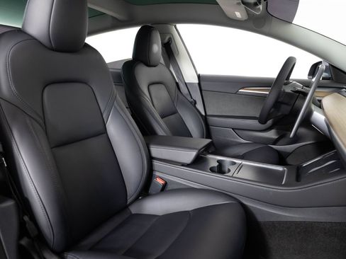 Used 2023 Tesla Model 3 Standard Range RWD image 28