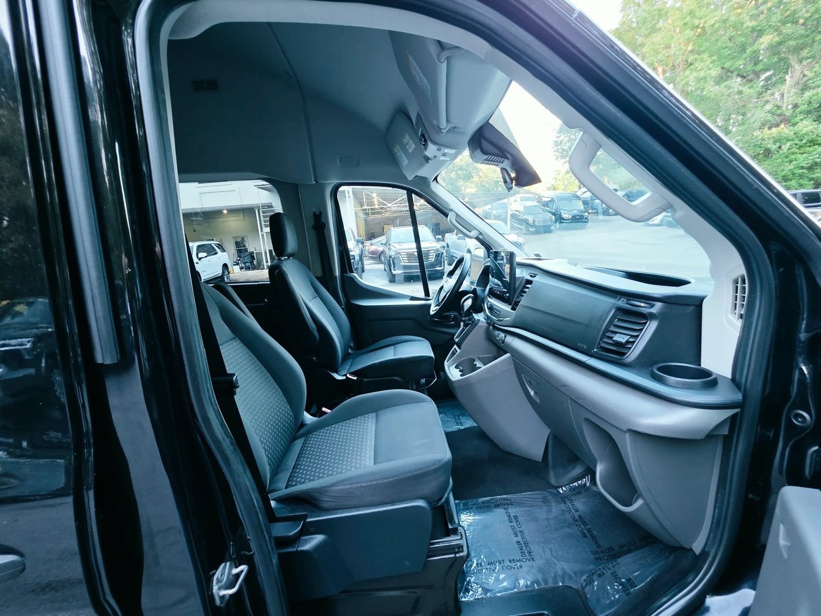Used 2022 Ford Transit 350 XLT RWD image 27