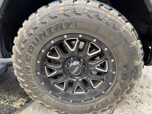 Used 2013 Ford F150 FX4 w/ Mid Equipment Group AWD/4WD image 7