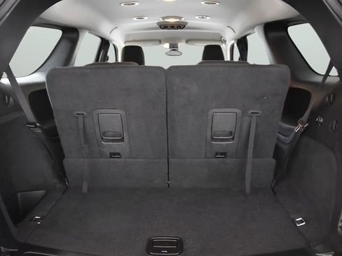 Used 2022 Dodge Durango SXT image 40