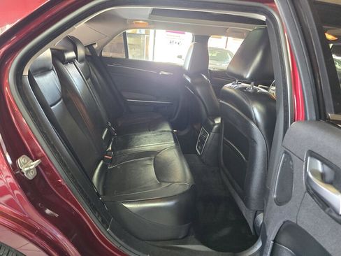 Used 2017 Chrysler 300 C w/ Harman/Kardon Audio Group image 16