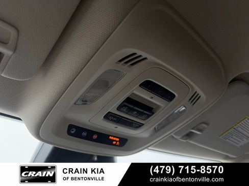 Used 2022 Buick Envision Avenir w/ Technology Package II FWD image 21