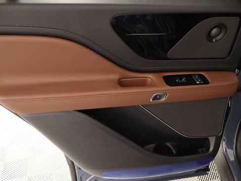 New 2026 Lincoln Aviator Reserve w/ Jet Appearance Package image 18