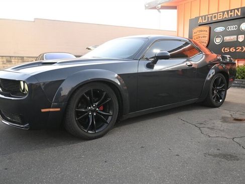 Used 2016 Dodge Challenger SXT w/ Blacktop Package image 6