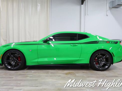 Used 2017 Chevrolet Camaro SS RWD image 12