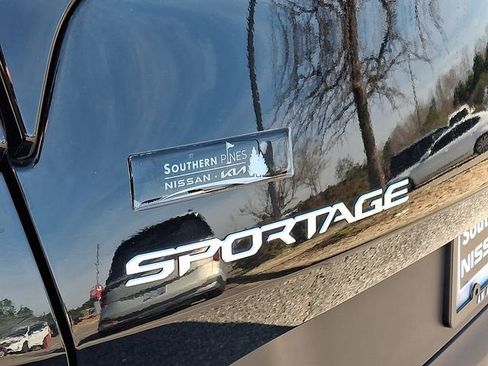 Certified 2025 Kia Sportage EX image 31