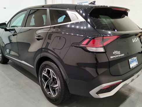 Used 2024 Kia Sportage LX FWD image 5