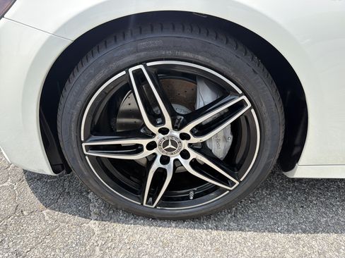 Used 2020 Mercedes-Benz E 350 Sedan image 12