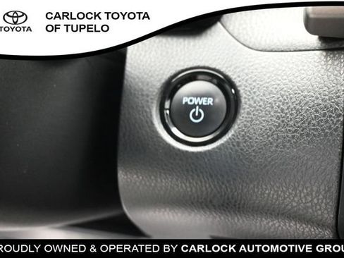 Used 2025 Toyota Camry SE FWD image 17