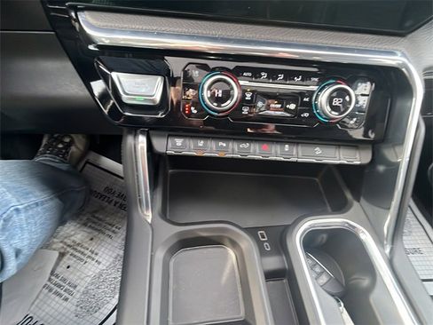 Used 2024 GMC Sierra 3500 Denali w/ Denali Reserve Package image 28