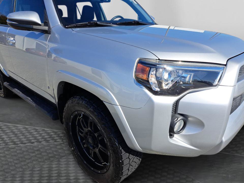 Used 2019 Toyota 4Runner SR5 Premium AWD/4WD image 19