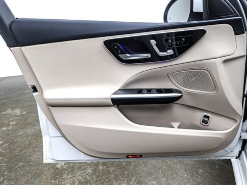 Used 2024 Mercedes-Benz C 300 Sedan image 22