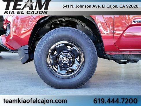 Used 2021 Toyota Tacoma SR5 image 7