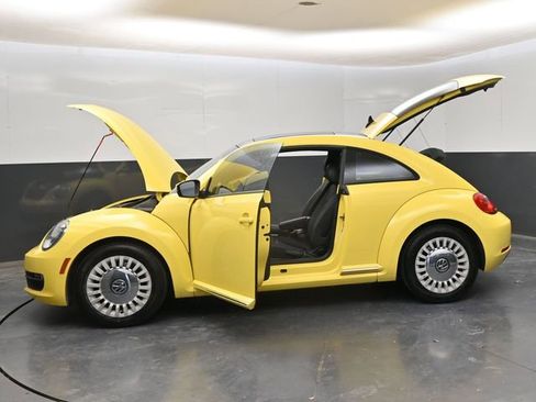 Used 2014 Volkswagen Beetle 2.5 FWD image 26
