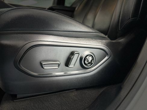 Used 2024 Jeep Grand Cherokee Limited 4xe AWD/4WD image 16