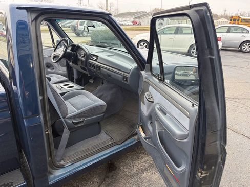 Used 1993 Ford F150 XL image 3