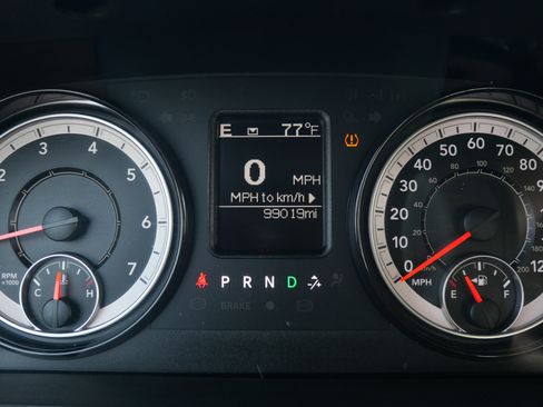 Used 2021 RAM 1500 Classic SLT image 18