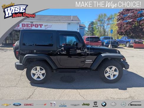 Used 2014 Jeep Wrangler Sport w/ Quick Order Package 24S AWD/4WD image 2