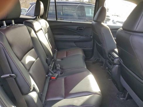 Used 2024 Honda Passport Black Edition image 9