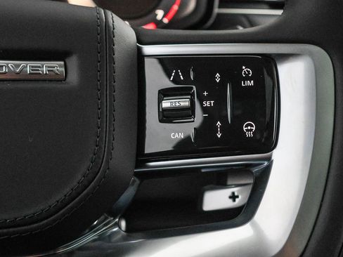 New 2025 Land Rover Range Rover Long Wheelbase SE image 39