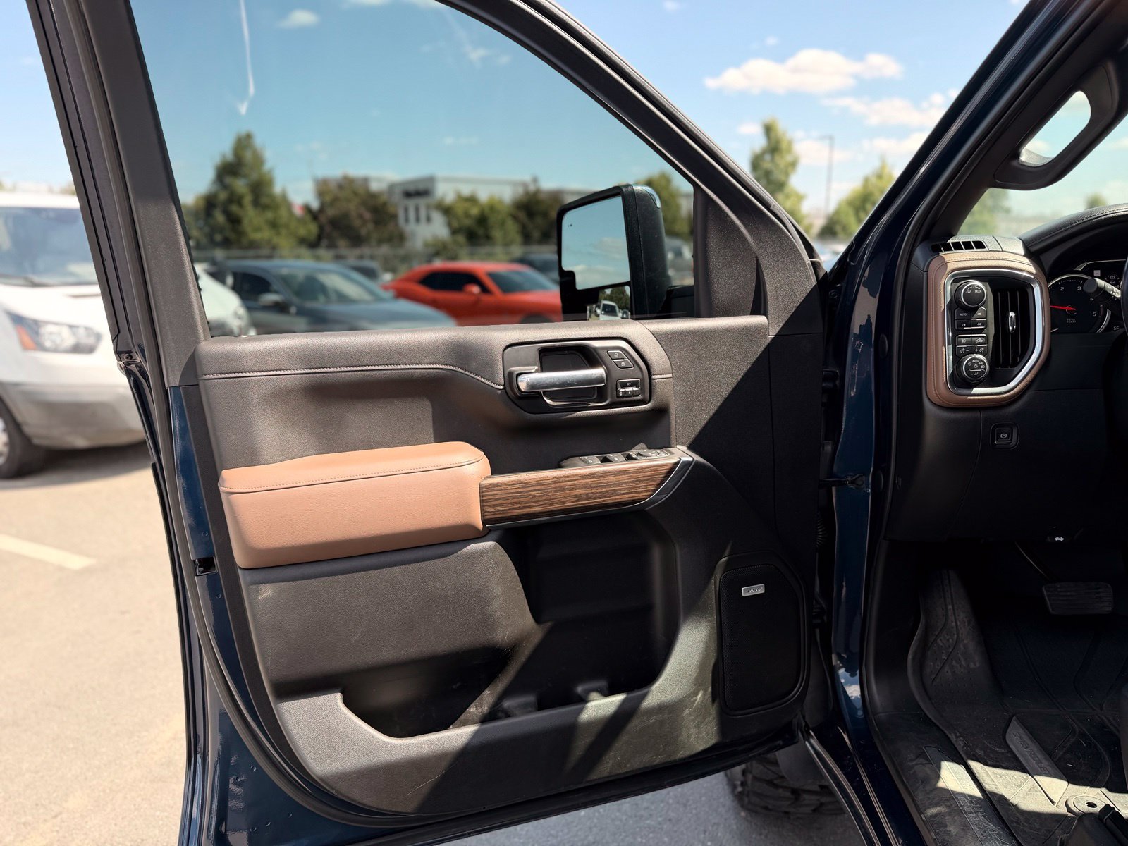 Used 2022 Chevrolet Silverado 2500 High Country AWD/4WD image 20