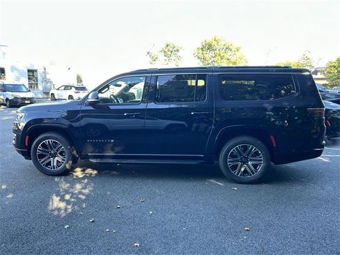 New 2025 Jeep Wagoneer L 4WD w/ Premium Group I image 5