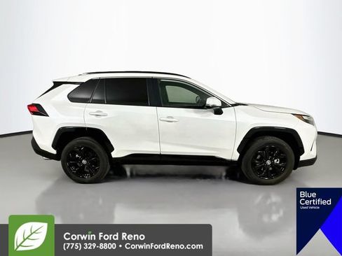 Used 2024 Toyota RAV4 SE w/ Convenience Package AWD/4WD image 11
